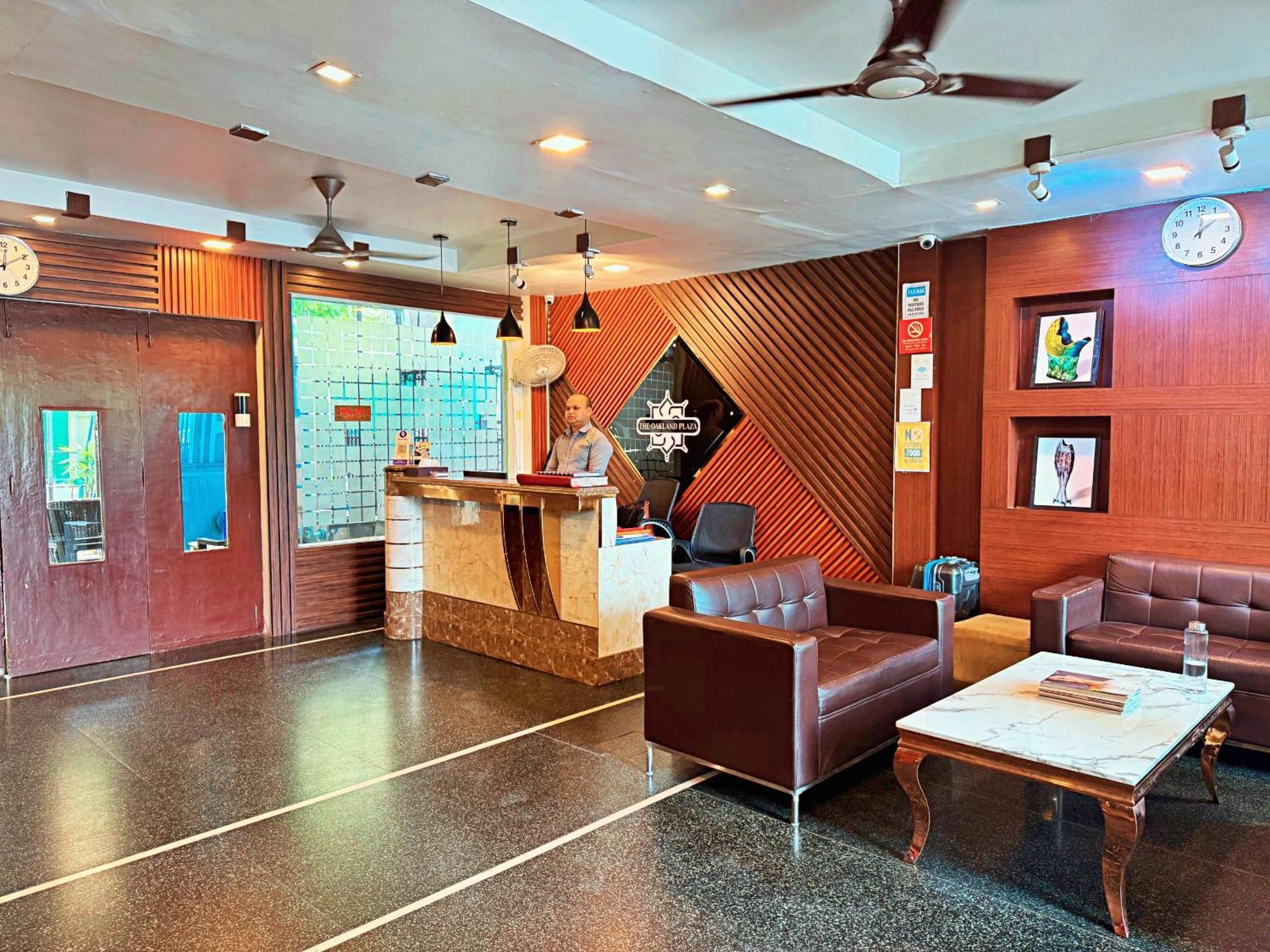Inn The Oakland Plaza By Orion New Delhi
